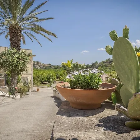 Valle Degli Dei Agriresort Noto