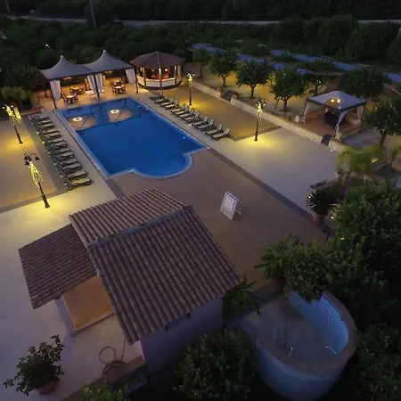 Κατάλυμα σε φάρμα Valle Degli Dei Agriresort Νότο