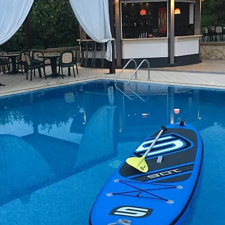 Κατάλυμα σε φάρμα Valle Degli Dei Agriresort Νότο
